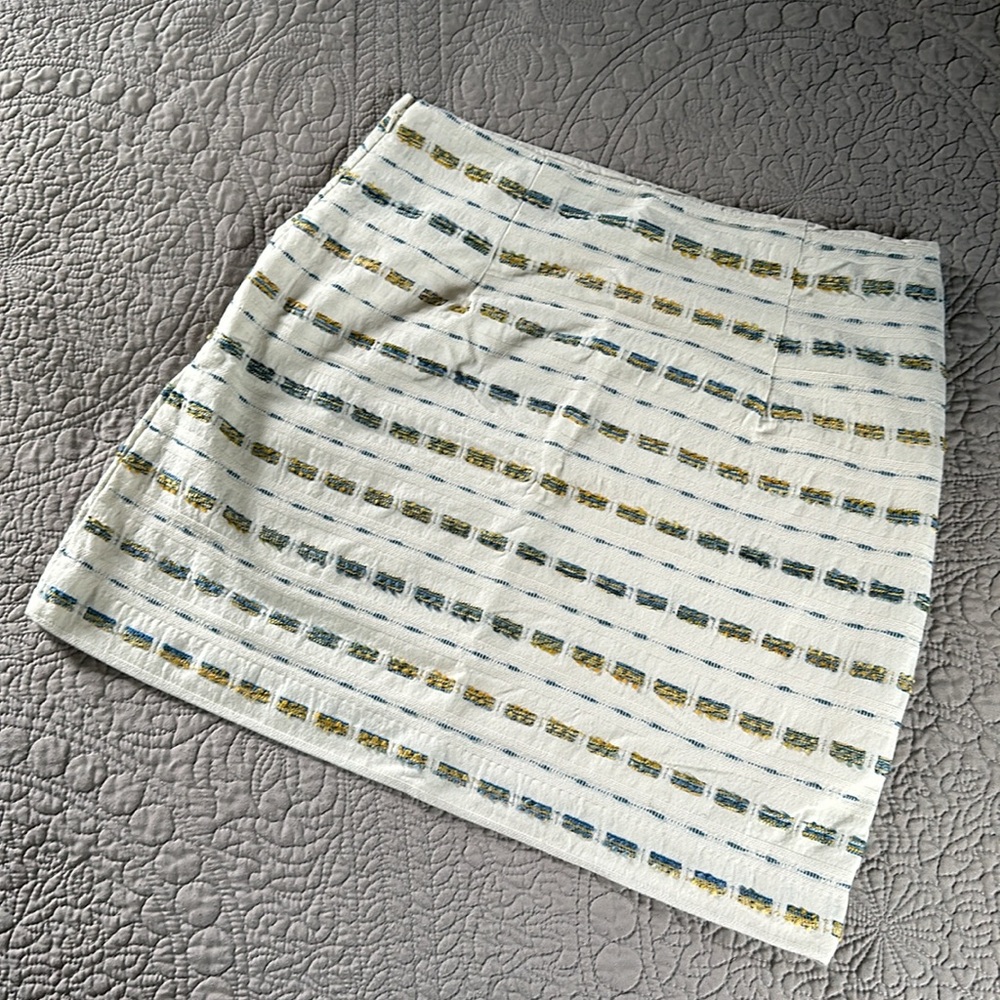 LOFT Mini Skirt - Picture 2 of 4